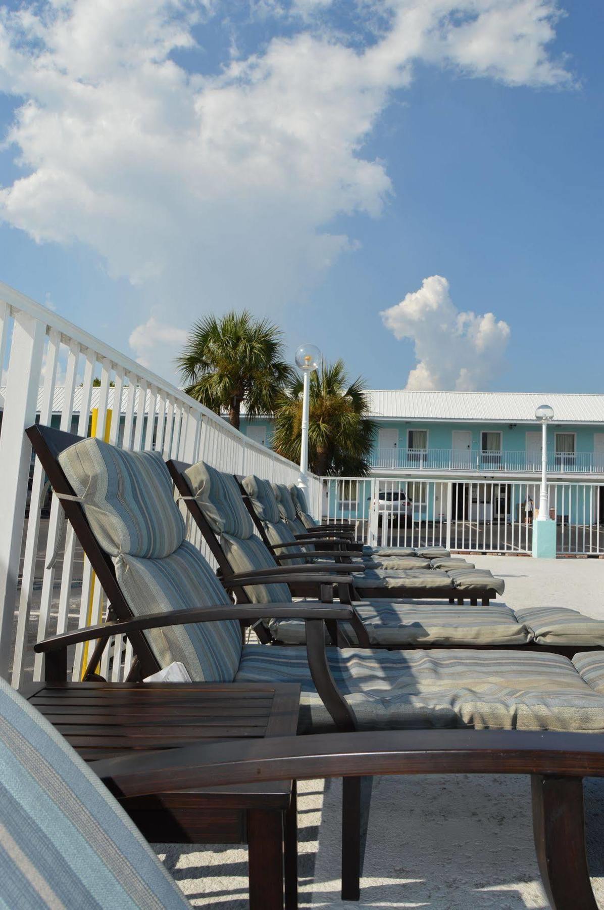 Destin Inn & Suites Exterior foto